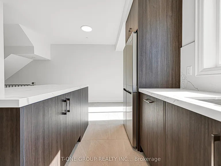 106 Grimsby Ln — Photo 18