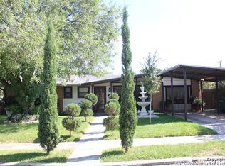 370 E Rampart Dr, San Antonio, TX 78216