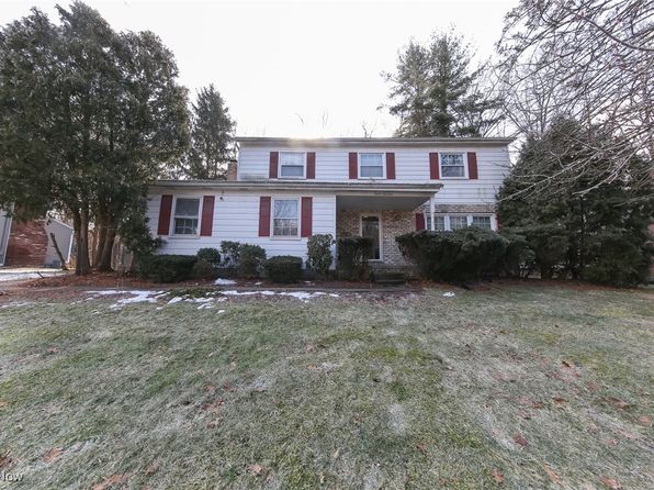 1214 Winhurst Dr, Akron, OH 44313