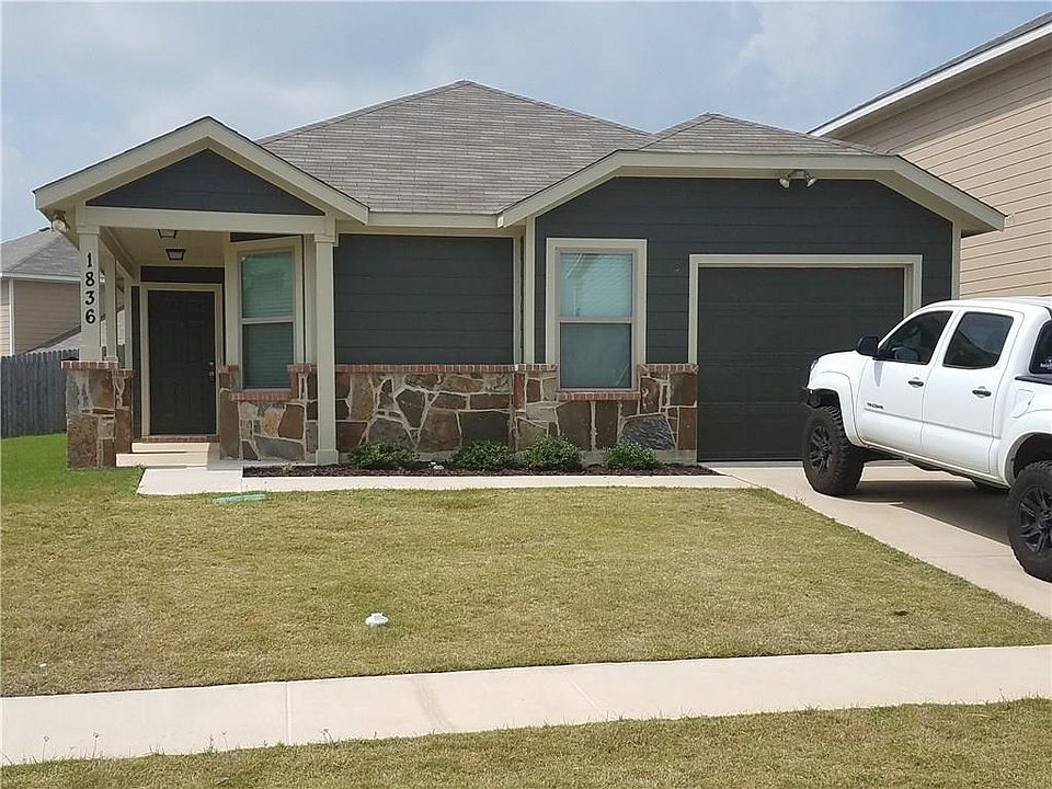 1st image of 1836 Wickham Dr