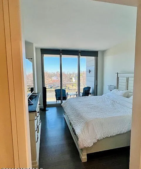 30 Melrose Ter #221 — Photo 16