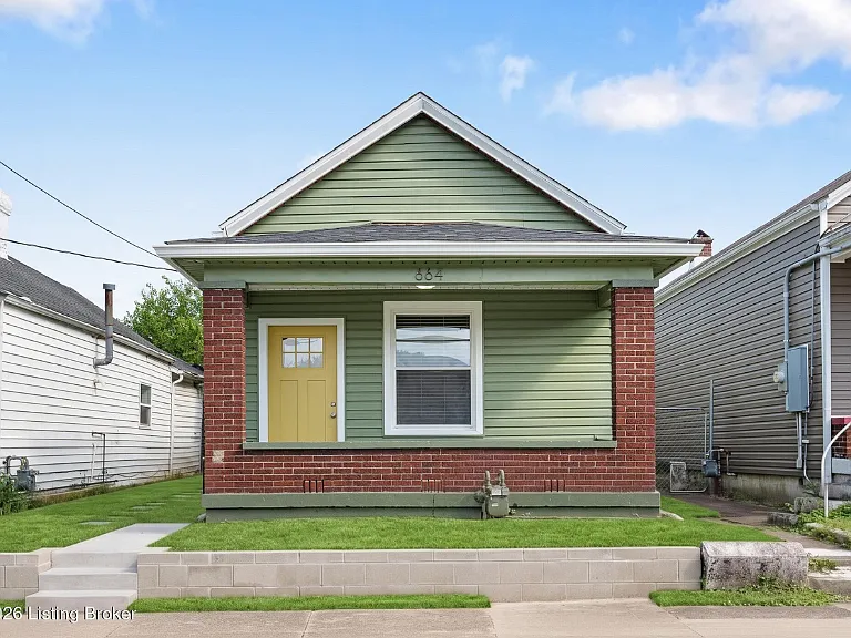 664 Lynn St #102 — Photo 17
