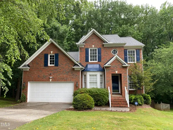 306 Fincastle Dr, Cary, NC 27513