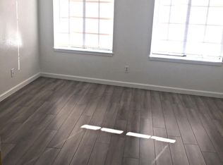 3216 International Blvd #8, Oakland, CA