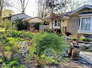 645 Tucker Dr, Saint Joseph, MI 49085