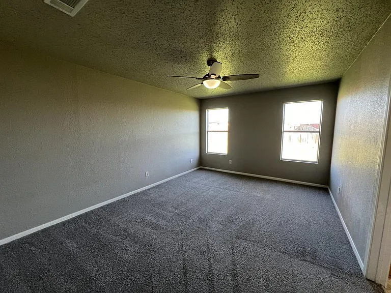 4115 Mustang Dr — Photo 25