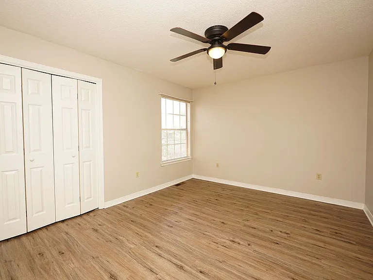 1613 Mariah Way E — Photo 24