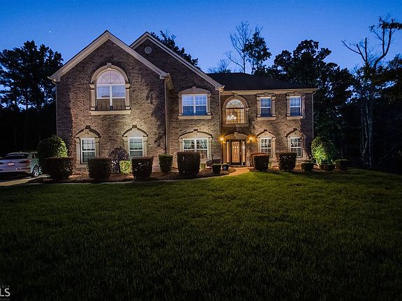 2nd image of 1758 Carissa Dr