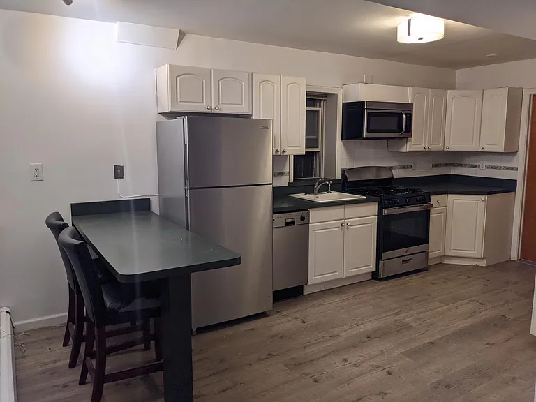 75 Webster Ave #1 — Photo 8
