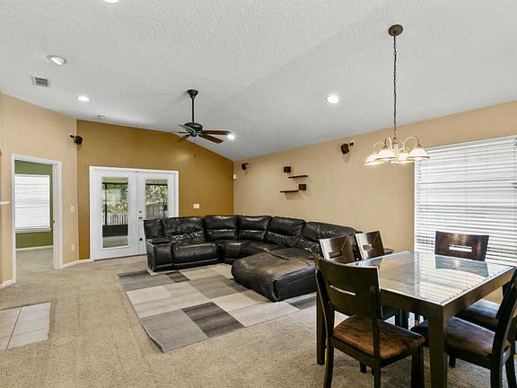 5th image of 13679 Devan Lee Dr E