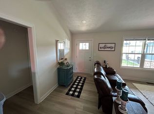 124 Sawgrass Ave, Vine Grove, KY 40175