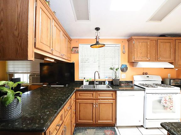 5th image of 789 Spindrift St #789