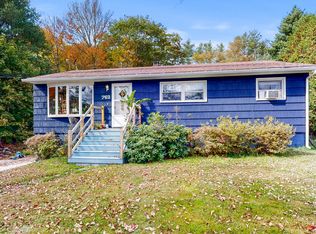 762 College St, Lewiston, ME 04240