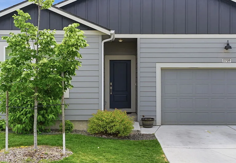 5709 W Morgantown Ln — Photo 4