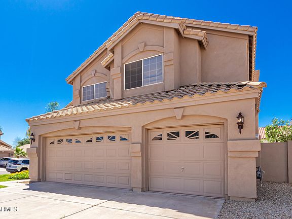 3rd image of 3839 E BRIARWOOD Terrace
