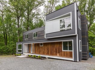 10305 Metropolitan Ave, Kensington, MD 20895