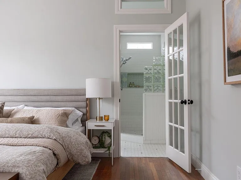 904 Josephine St — Photo 15