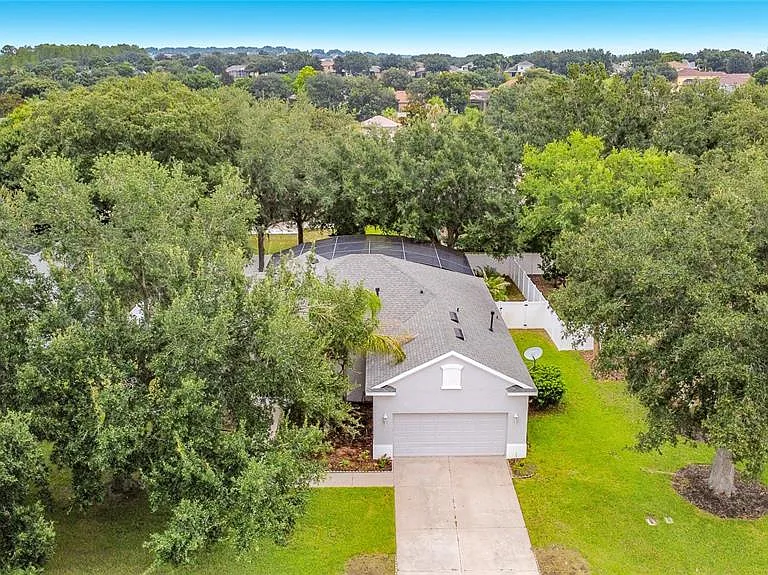 2947 Majestic Isle Dr — Photo 3