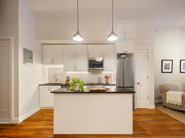 23 Waverly Place image 1 of 15