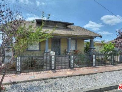 916 Aragon Ave, Los Angeles, CA, 90065