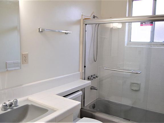 Beautifully updated Bathroom