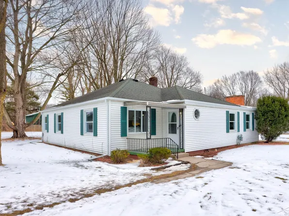 3067 Patterson Rd, Bay City, MI 48706