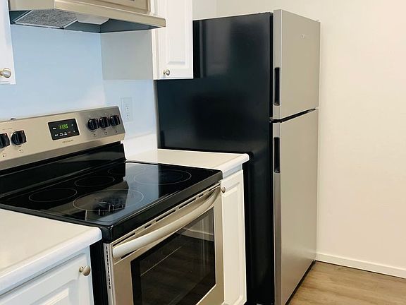 3rd image of 11300 3rd Ave NE APT 220