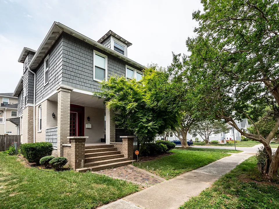 1601 Ashland Ave