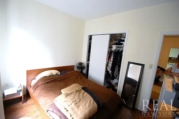 Rented by REAL New York | media 16