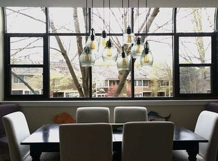 11011 Thrush Ridge Rd, Reston, VA 20191