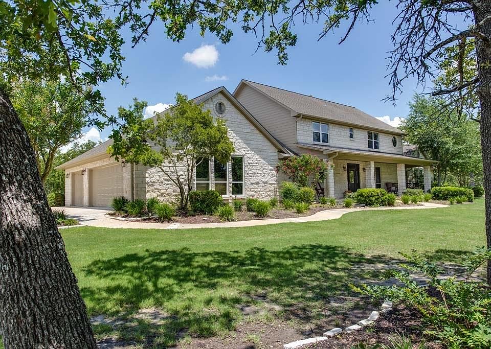 1st image of 16375 Woodlake Dr