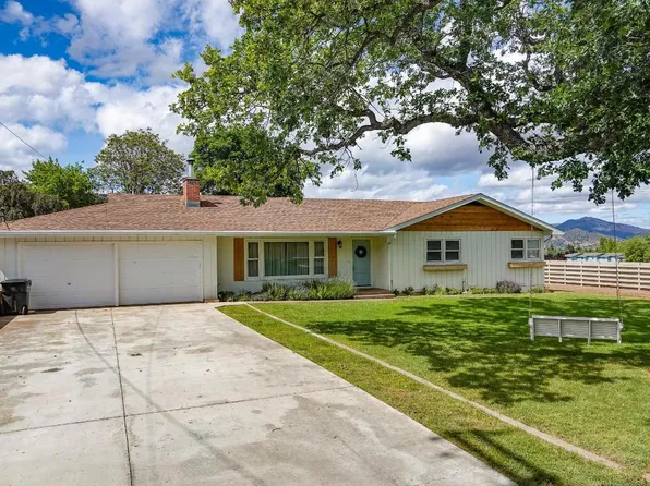 606 Evergreen Ln, Yreka, CA 96097