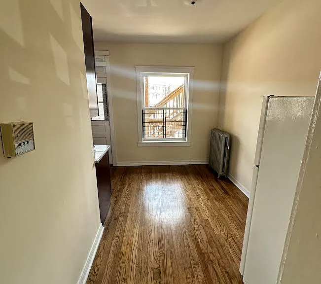 2661 N Spaulding Ave — Photo 4