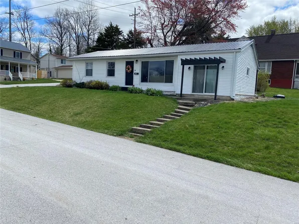 2201 Ford St, Hannibal, MO 63401