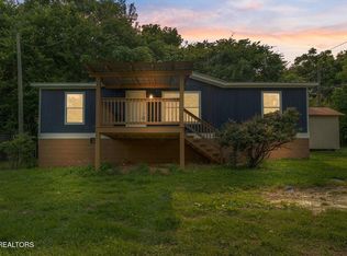 135 Mount View Rd, Sweetwater, TN 37874