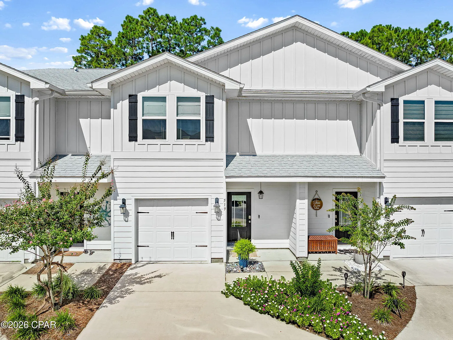 3 bed, 2.5 bath, 1497 sqft, $2,500 — Photo 1