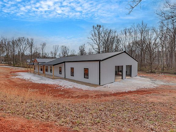 2nd image of 536 Old Mill Rd