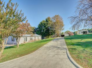 223 Steep Hill Rd, Blountville, TN 37617