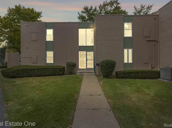 33359 Fargo St, Livonia, MI 48152