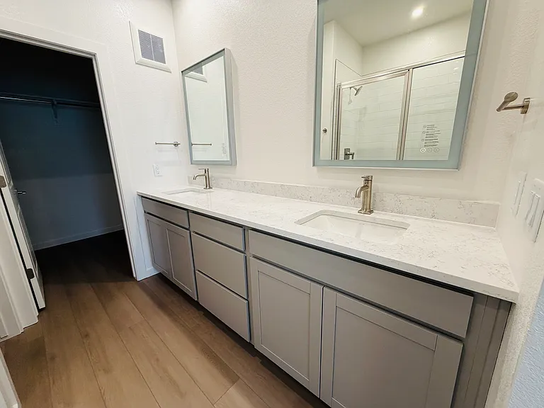 11960 Soprano Cir #304 — Photo 25