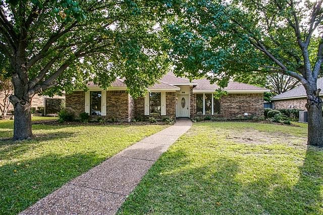 1st image of 808 Green Brook Dr