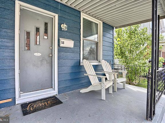 4th image of 18 Adams St