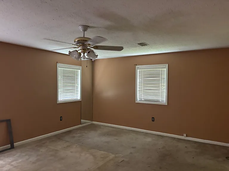 1503 Mossline Dr — Photo 8