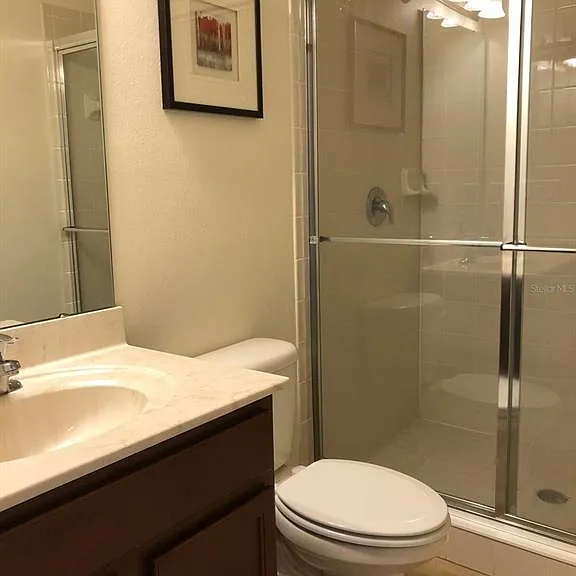 921 Las Fuentes Dr — Photo 13