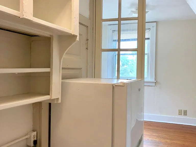 1259 Spaight St — Photo 4