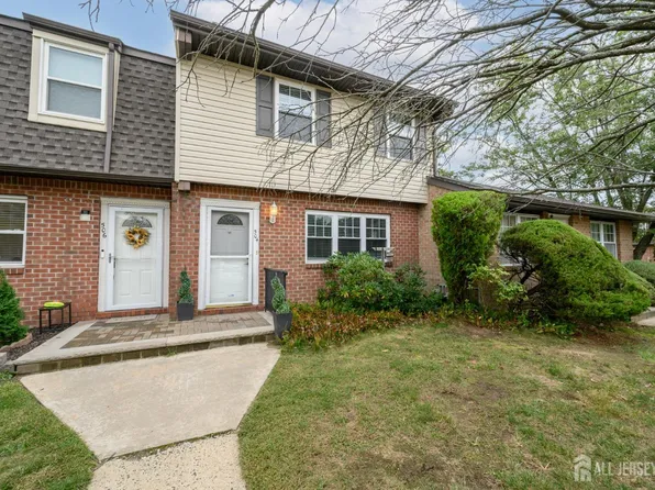 504 Linda Ct, Brick, NJ 08724