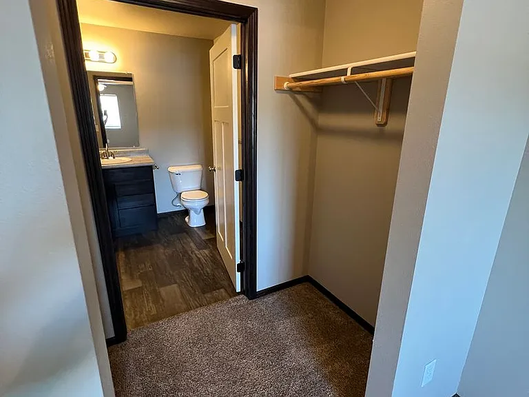 7051 Freedom Ct — Photo 14