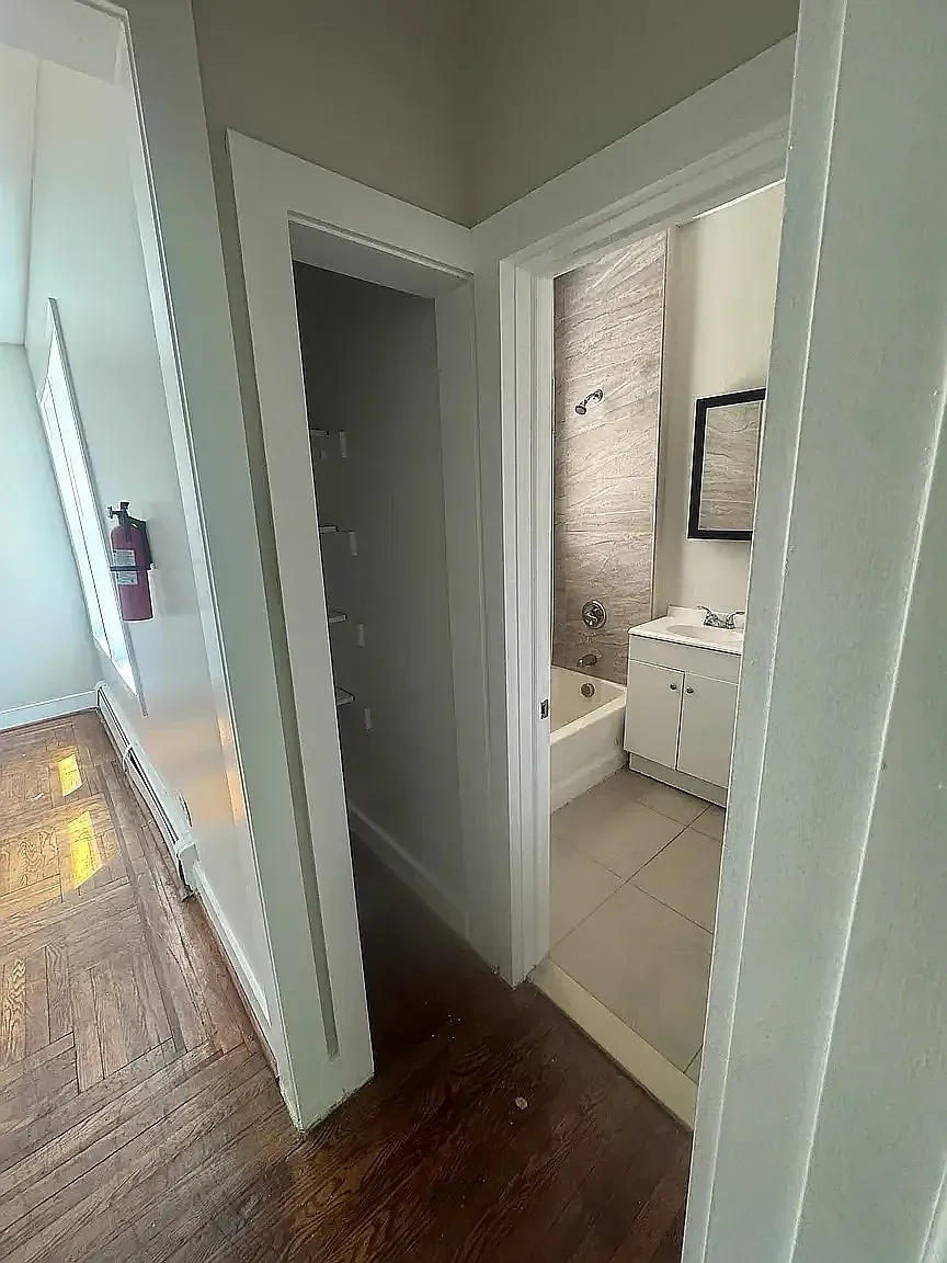 901 Bergen St, — Photo 4