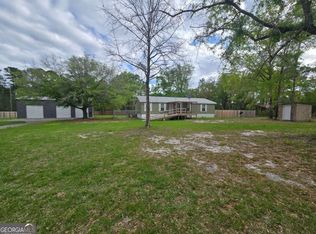 688 Linden Bluff Rd, Jesup, GA 31545
