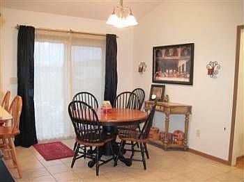 4th image of 164 Brooke Woode Dr
